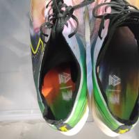 361° 飞燃ST 生物大爆炸配色 男款跑步鞋 44码 低帮设计 防滑耐磨 碳板竞速款 鞋面彩色织物 轻便透气 回弹好 跑步马拉松日常训练都合适 成色还可以 鞋底有正常使用痕迹 左脚鞋面外侧轻微破损，图5已拍出 原鞋垫在印花完好